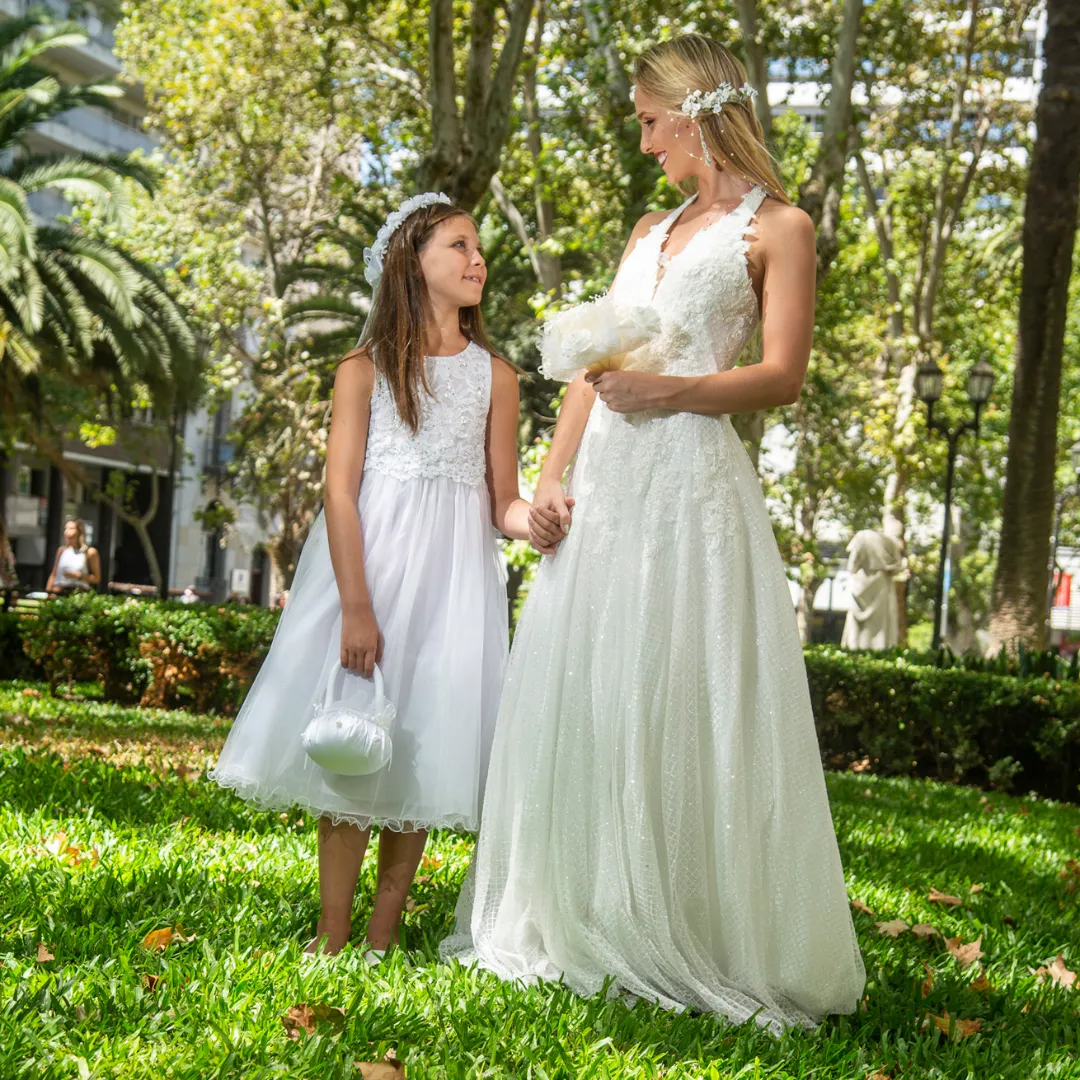 Clarili Fiestas Vestido de Novia y Cortejo